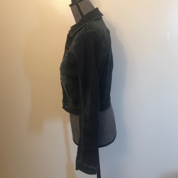 Gorgeous distress dark wash jean jacket - Picture 3 of 8